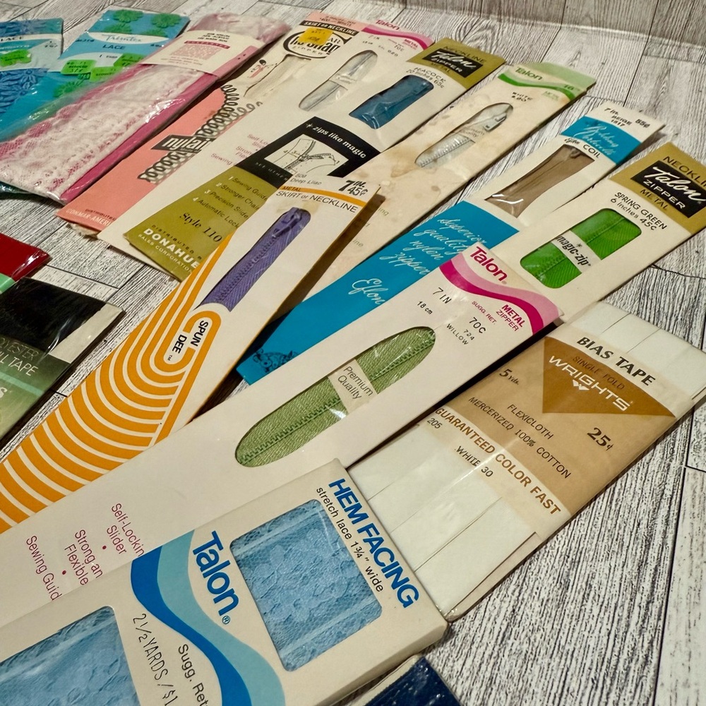 Assorted Sewing Notions Collection - Picture 3 of 7